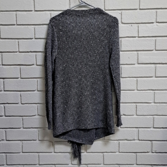 Ceasikery Gray Heathered Fringe Warm Long Sweater. Size Small - Picture 9 of 11
